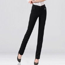 服飾服裝批發(fā)零售市場(chǎng) 價(jià)格、廠家與箱包銷售全解析